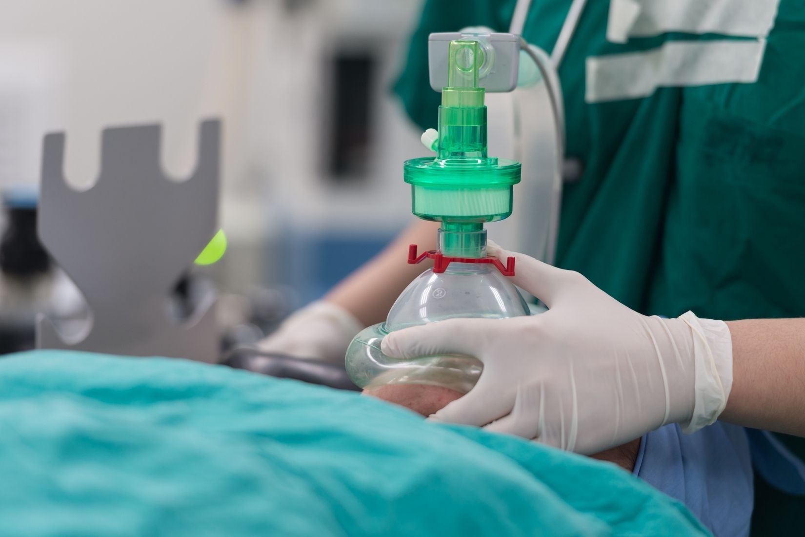 Konya çocuk sedasyon ile diş tedavisinde pedodonti muayenesi ve klinik değerlendirme